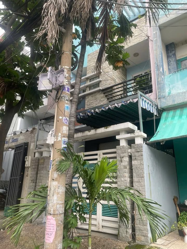 Cho thuê mặt tiền đường Hà Huy Giáp, quận 12, diện tích 72m² - Thích hợp làm văn phòng công ty!