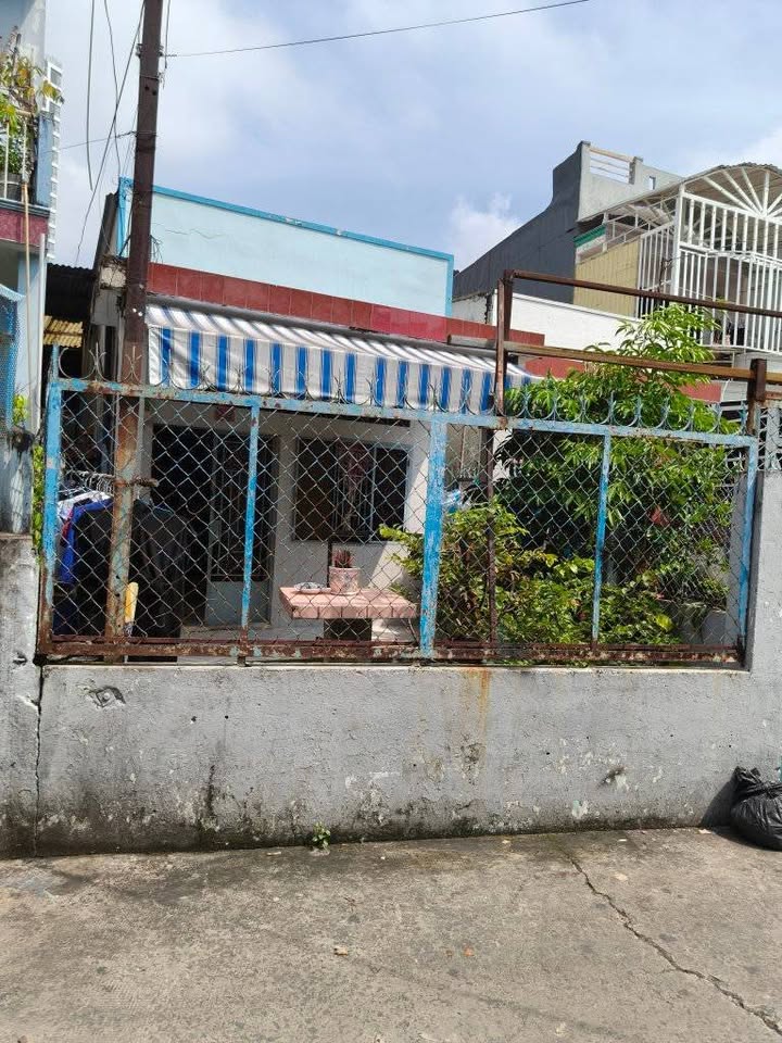 Nhà cấp 4 đường Hoài Thanh, quận 8, 116m² giá 5.7 tỷ - Thế đất đẹp, nở hậu tài lộc!