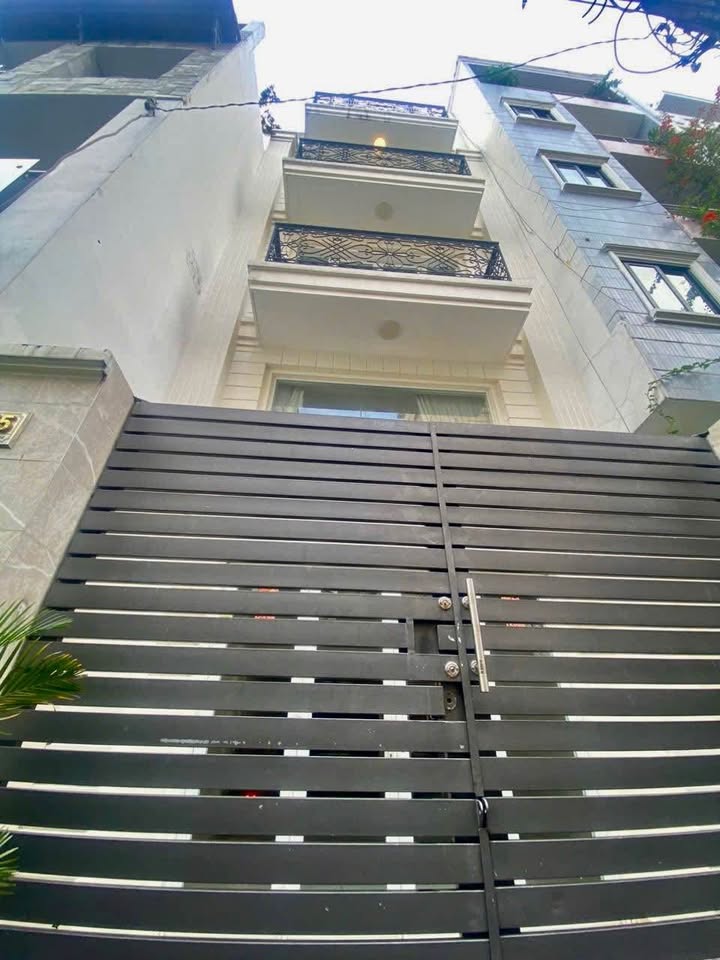 Nhà phố 6 tầng đường Sư Vạn Hạnh, quận 10, 82.6m² giá 30 tỷ - Thiết kế hiện đại, sẵn sàng vào ở!