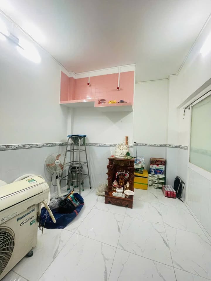 Bán Nhà Hẻm 103k Đường Bình Đông, Phú Định, Q8 - Giá 2.78 Tỷ, Dọn Vào Ở Ngay!