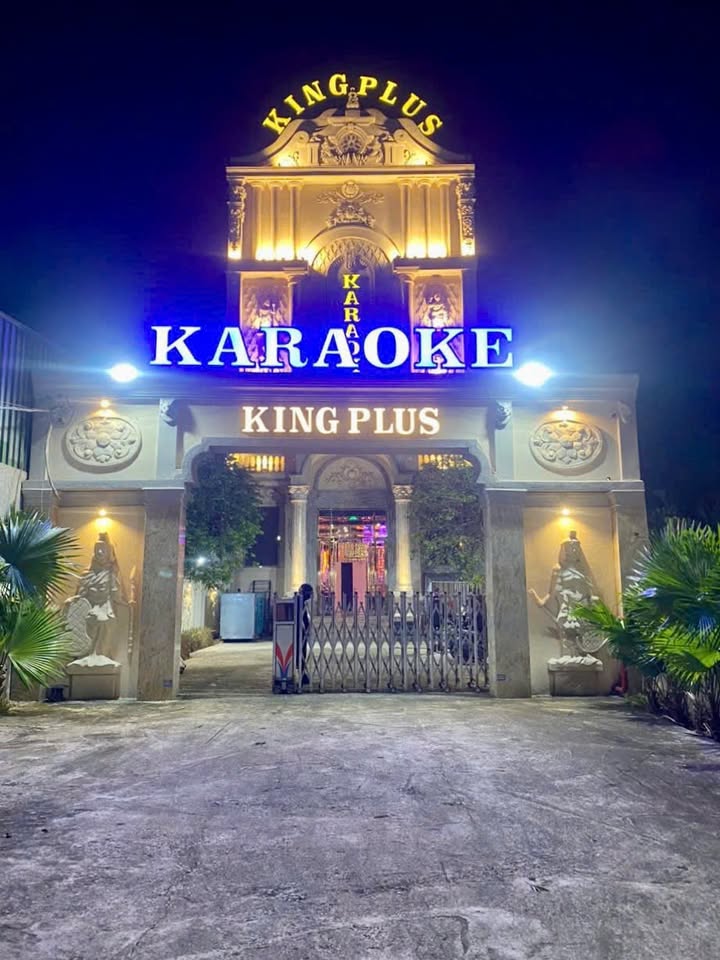 Tòa Karaoke mặt tiền Tỉnh Lộ 8, Củ Chi 545m² giá 32.5 tỷ - Kinh doanh sinh lời