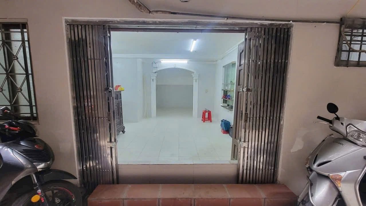 Căn hộ cho thuê chính chủ ngõ 7 phố Vũ Thạnh, Đống Đa - Giá 5.5 triệu/tháng