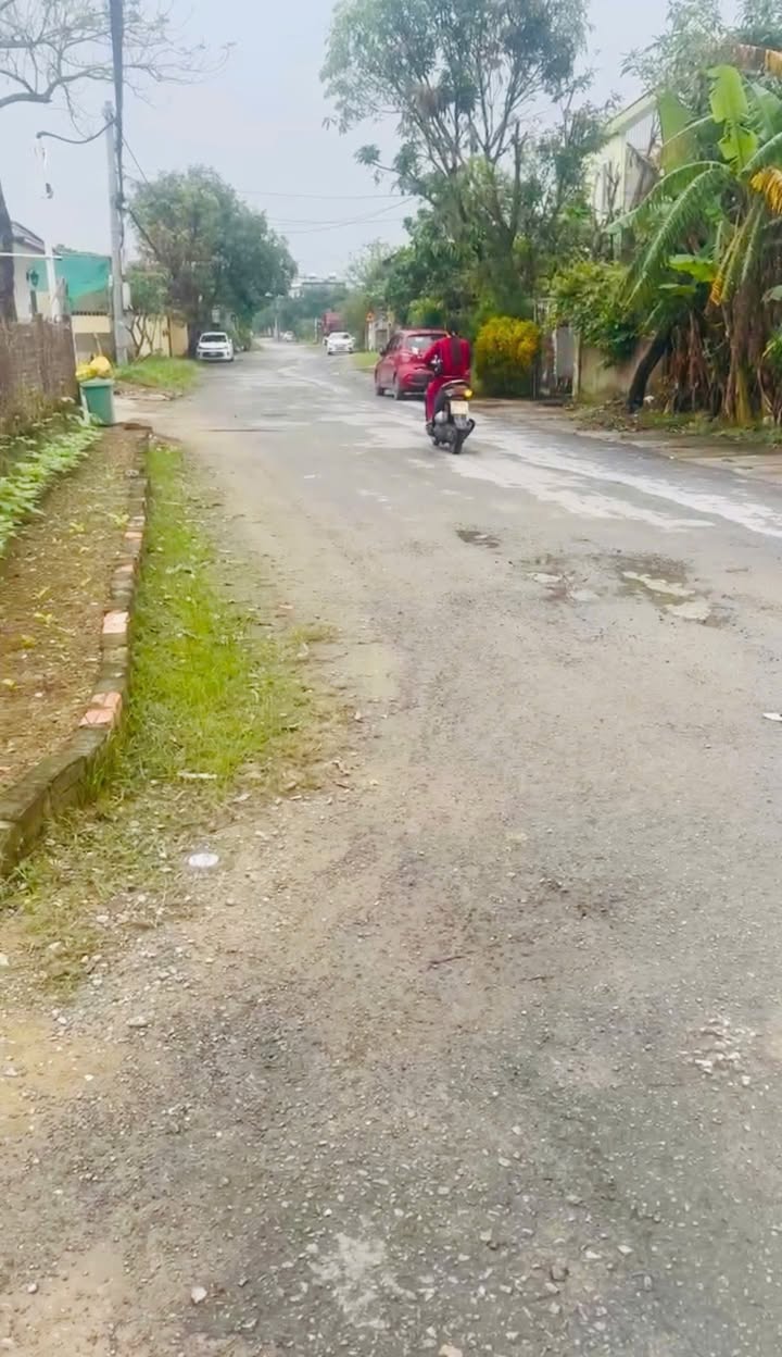 Đất nền Nghi Kim 106,5m² giá 2 tỷ - Vị trí thuận lợi, gần chợ và trường học!