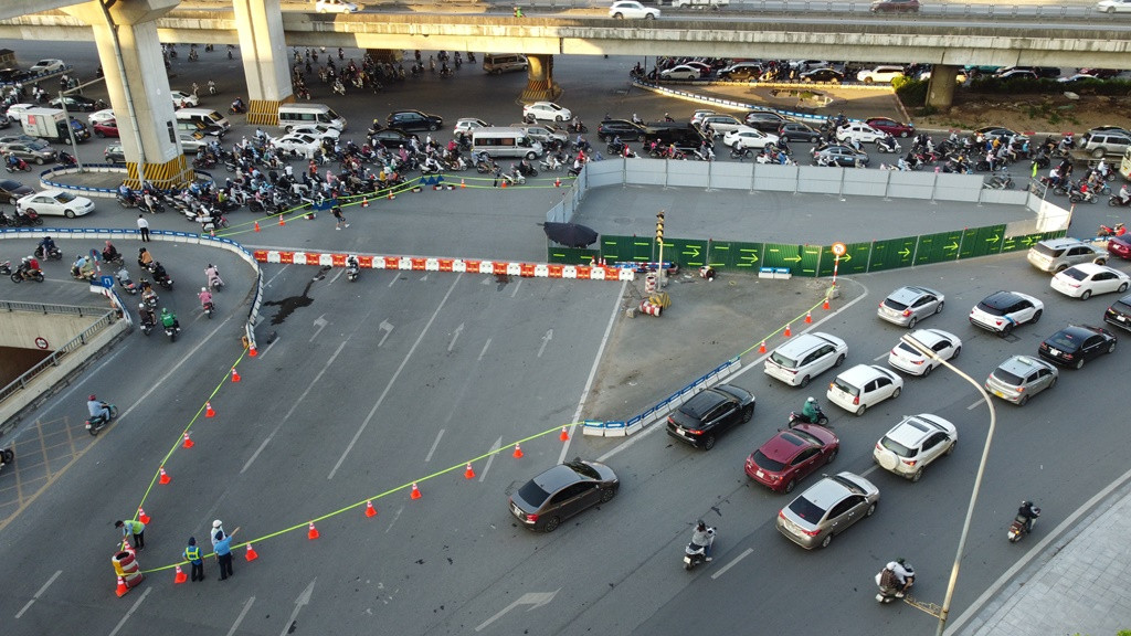 Bán FrontHouse mặt phố Khuất Duy Tiến 40m² giá 11.9 tỷ - Đầu tư sinh lời ngay!