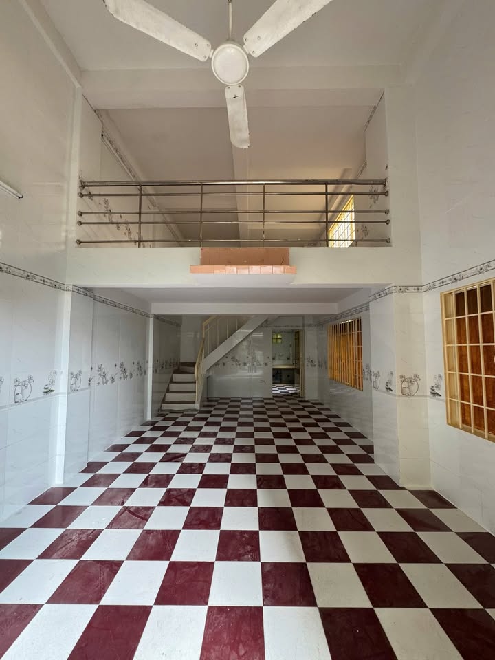 Cho thuê mặt bằng trệt quận 1 - Diện tích 44m², vị trí đắc địa cho kinh doanh!