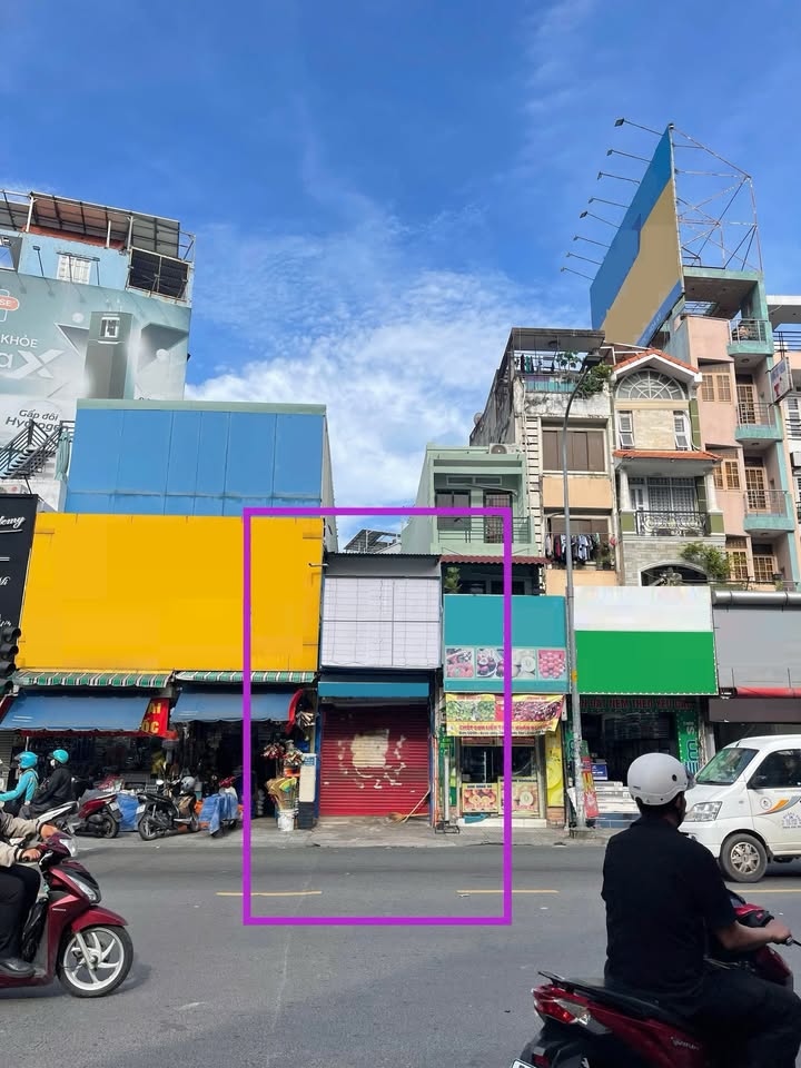 Nhà Mặt Tiền Thành Thái, Quận 10 - Diện Tích 40m², Giá 27 triệu/tháng - Kinh doanh sầm uất!