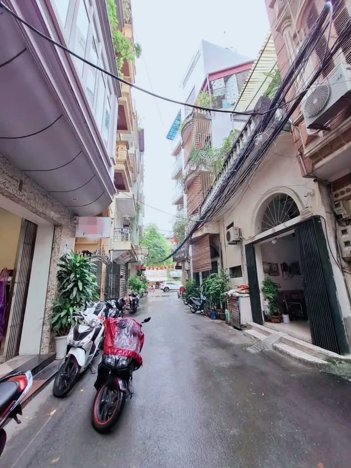 Nhà mặt phố Lê Quang Đạo 50m² giá 12 tỷ - Kinh doanh sầm uất ngay trung tâm!