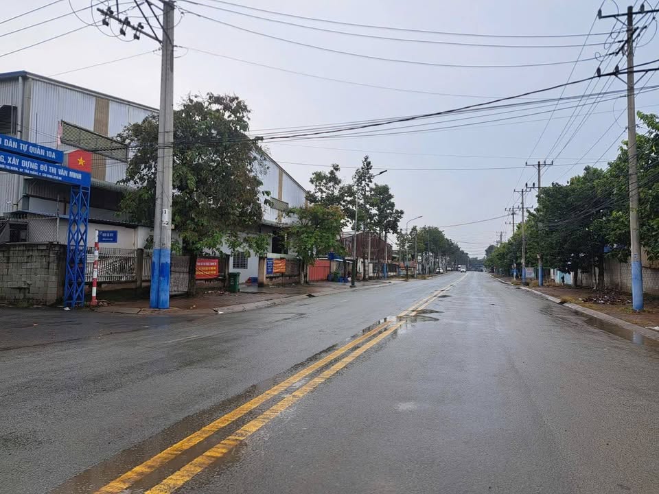 Đất hẻm xe hơi Bùi Thị Xuân, Dĩ An 53m² giá chỉ 1.95 tỷ - Cơ hội đầu tư tuyệt vời!