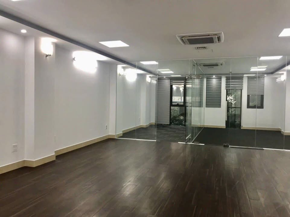 Văn phòng cho thuê Nguyễn Trãi, Thanh Xuân 35m² chỉ từ 6 triệu - Không gian làm việc lý tưởng!