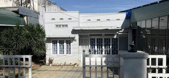 Bán nhà mặt tiền đường Thống Nhất, xã Phú Hội, Đức Trọng 188m² - Sẵn sàng dọn vào ở ngay!