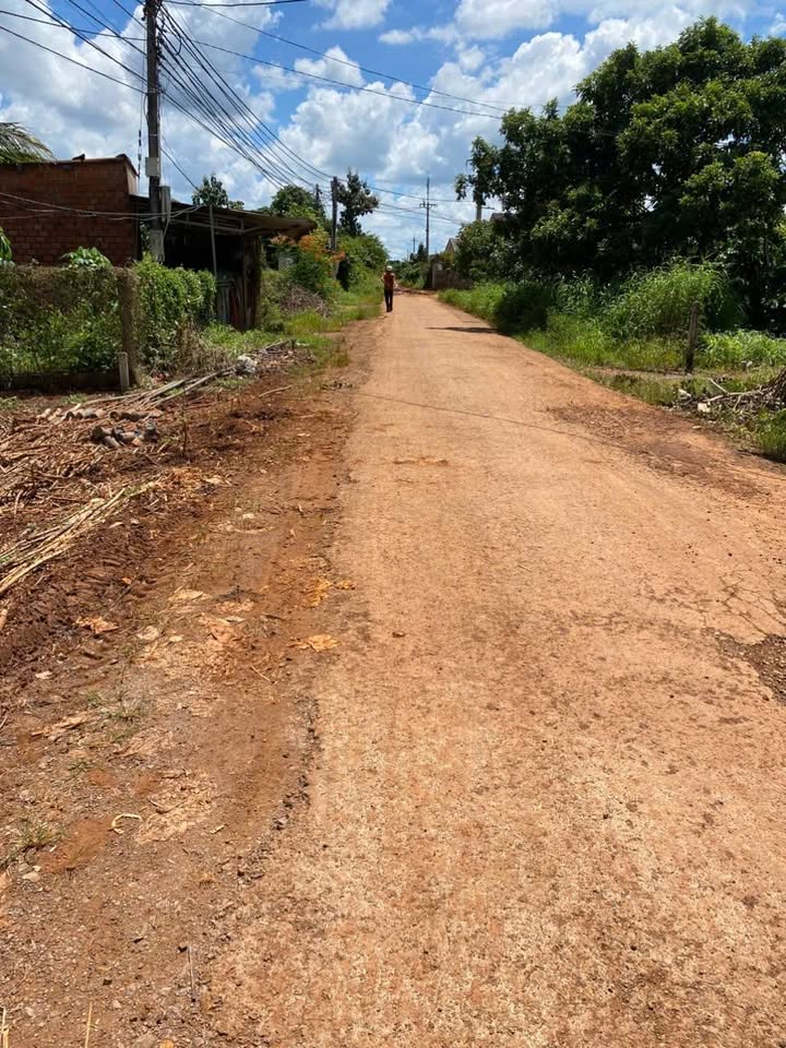 Đất thổ cư Thôn 2b, xã Ea Wy, 500m² giá 450 triệu - Dân cư đông đúc, hàng xóm thân thiện!