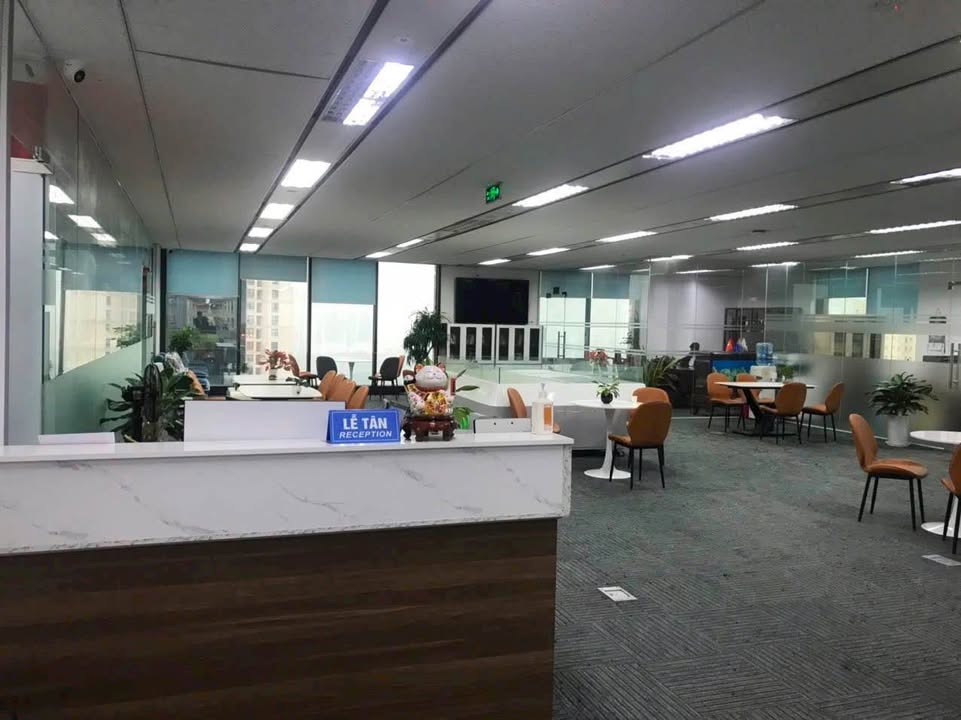 Văn phòng cho thuê Lê Văn Thiêm - Thanh Xuân 192m² - Sẵn nội thất, view thoáng