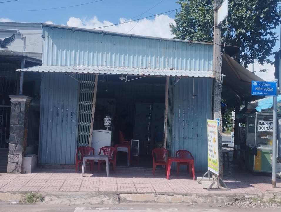 Mặt bằng quán cho thuê tại 87 Hiền Vương, Phan Thiết - Vị trí đắc địa, kinh doanh ngay!