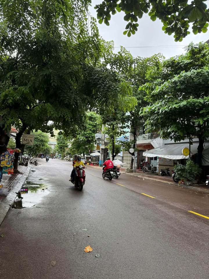 Bán nhà mặt tiền Hoàng Văn Thụ, Quy Nhơn 41.4m² giá 4.3 tỷ - Đầu tư lý tưởng!