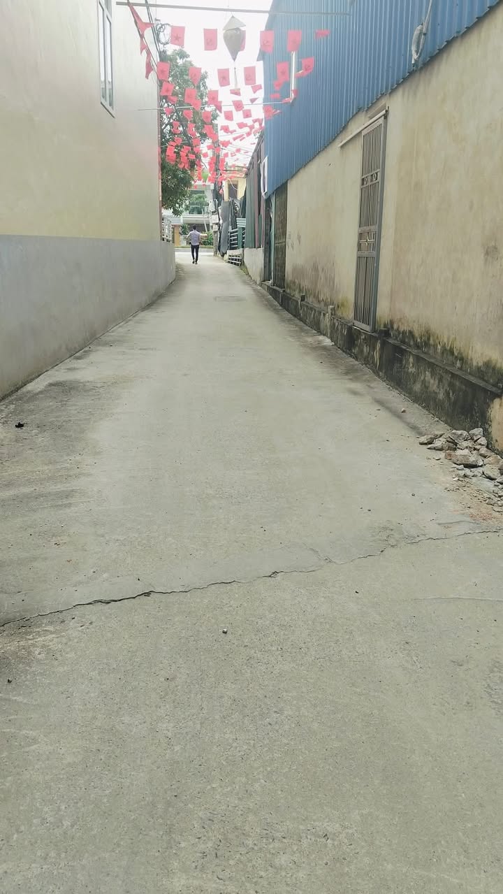 Đất nền Bút Sơn 81m² giá 900 triệu - Nằm ngay trung tâm thị trấn!