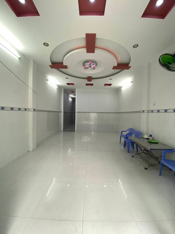 Nhà đẹp hẻm ô tô vào nhà tại An Lạc, Bình Tân 100m² chỉ 4.6 tỷ - Đầu tư sinh lời!