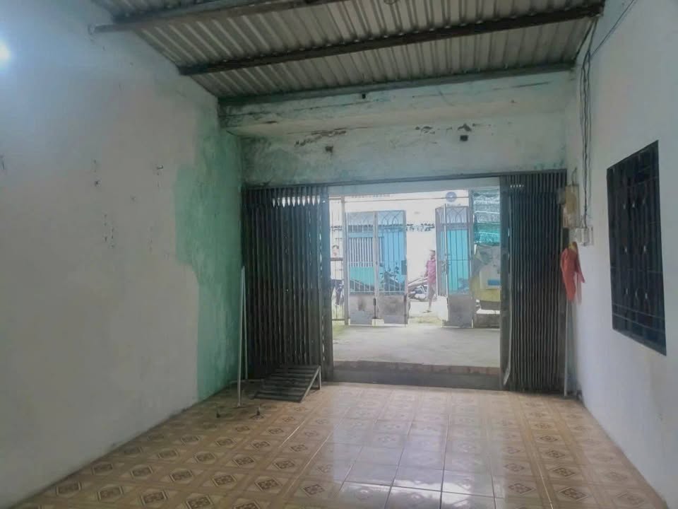 Nhà cấp 4 Tân Phú Trung, Củ Chi 95m² giá 2.55 tỷ - An ninh tốt, tiện ích đầy đủ!