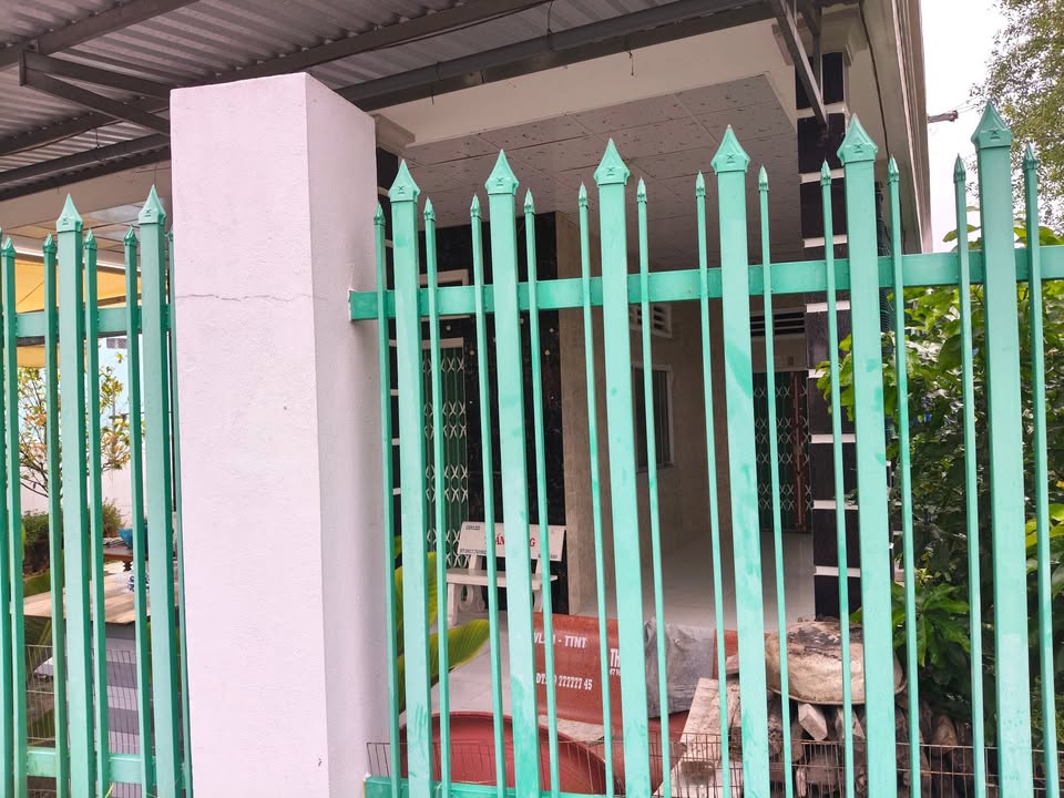 Nhà cấp 4 Phú An, Cai Lậy 300m² giá 800 triệu - Đường xe hơi vào tận nhà!