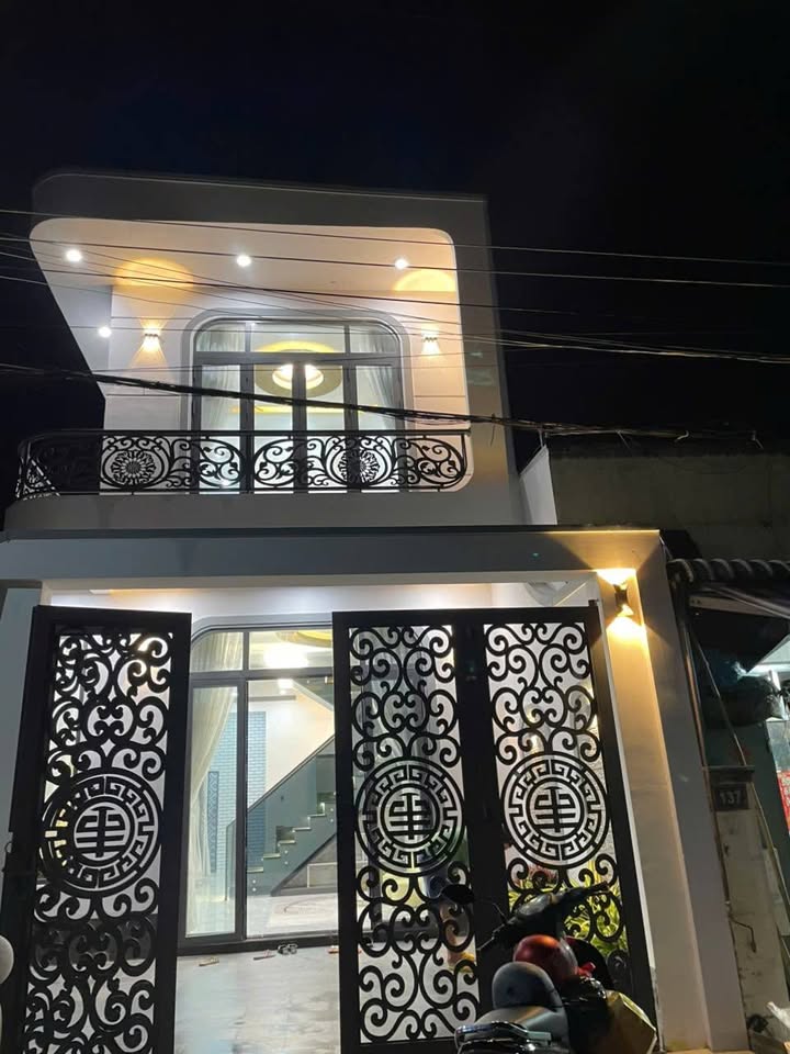 Nhà lầu hiện đại phường Long Hoa 99m² giá thỏa thuận - Vị trí đắc địa gần chợ