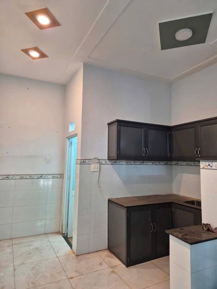 Nhà 2 tầng xã Mỹ Hạnh Nam, 40m² giá 650 triệu - Sẵn sàng ở ngay!