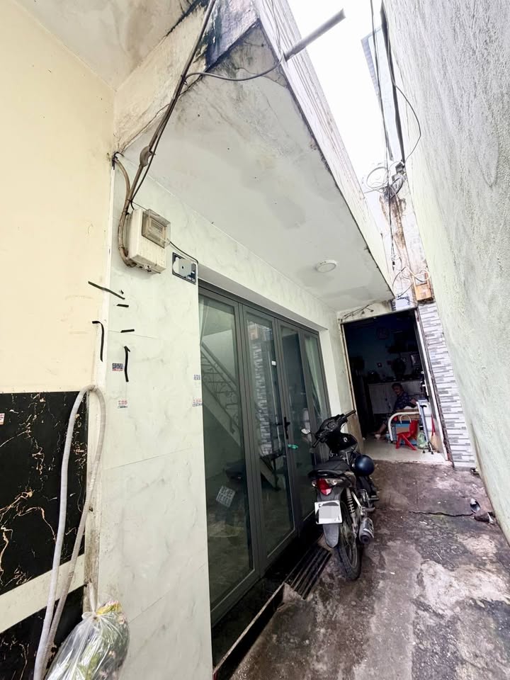 Nhà nhỏ Tân Kỳ Tân Quý 18m² giá 2 tỷ - Cơ hội đầu tư tuyệt vời!