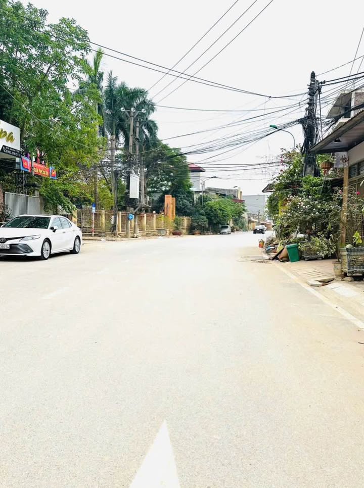 Đất trung tâm Thái Nguyên 93m² giá thỏa thuận - Mặt tiền rộng, tặng nhà 2 phòng ngủ!