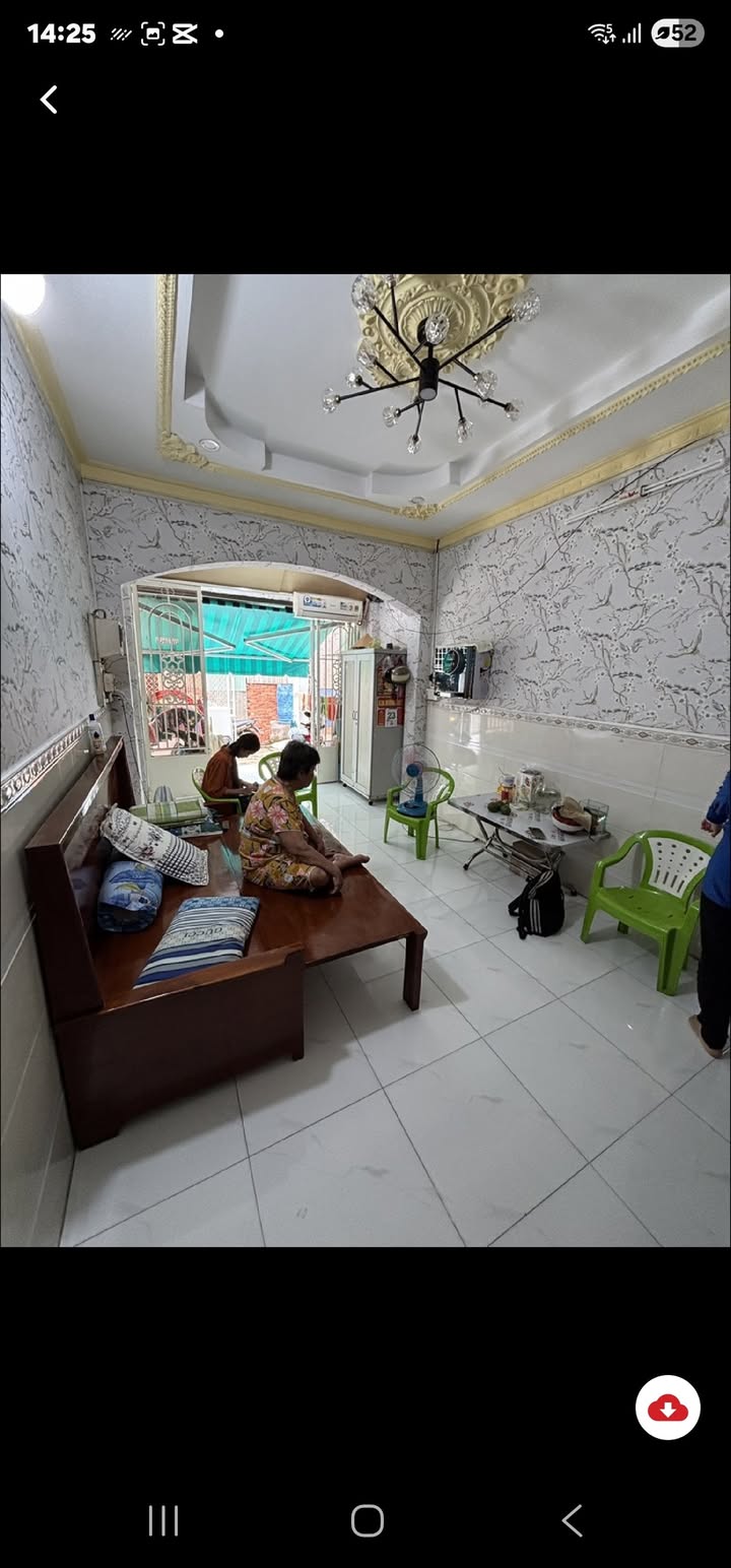 Nhà đẹp Trần Thái Tông 54m² giá 3 tỷ - Gần khu vực sầm uất!