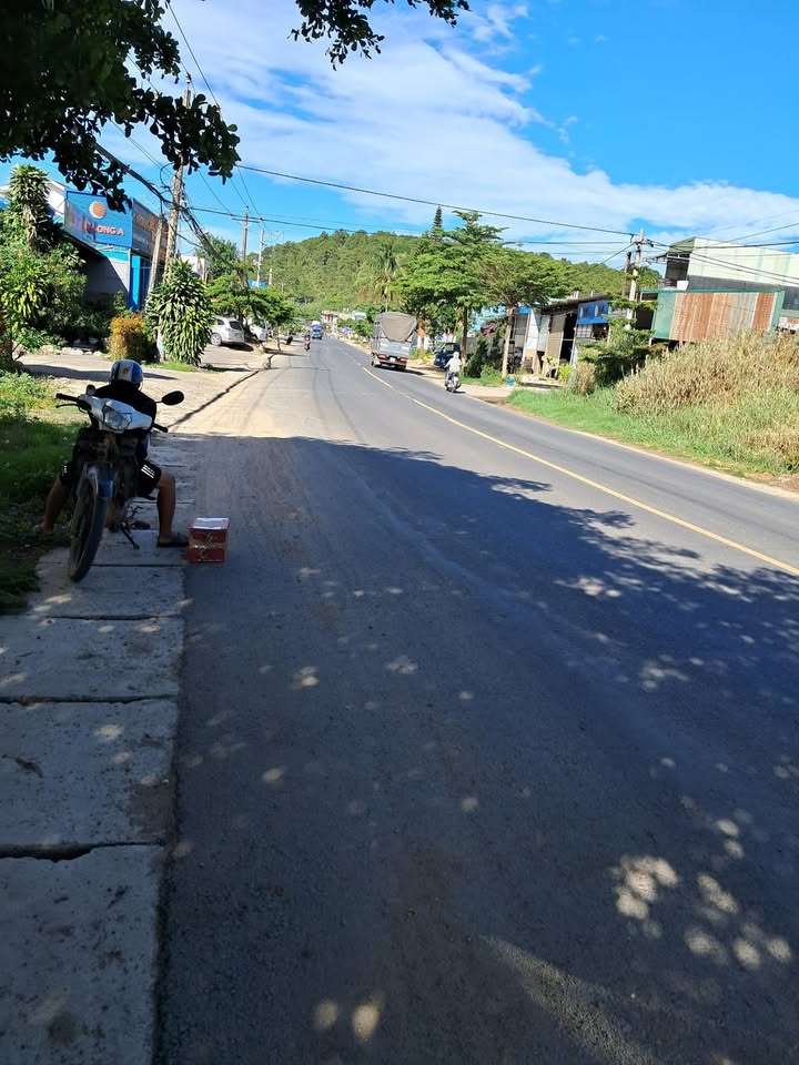 Nhà mặt tiền Quốc lộ 27, xã Ka Đô, 140m² giá 3.2 tỷ - Đầu tư sinh lời ngay!