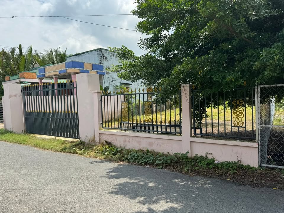 Đất nền Gò Công 271m² giá 720 triệu - Sổ đỏ chính chủ, công chứng liền!