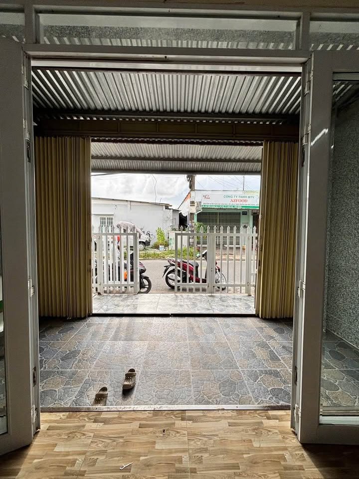 Nhà nguyên căn Trần Khánh Dư, Rạch Giá 100m² giá chỉ 4 triệu - An ninh tốt, sạch sẽ!