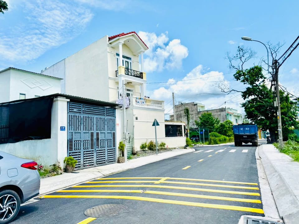 Nhà bán tại Thị Trấn Củ Chi 71m² giá 2.35 tỷ - Vị trí trung tâm tiện ích