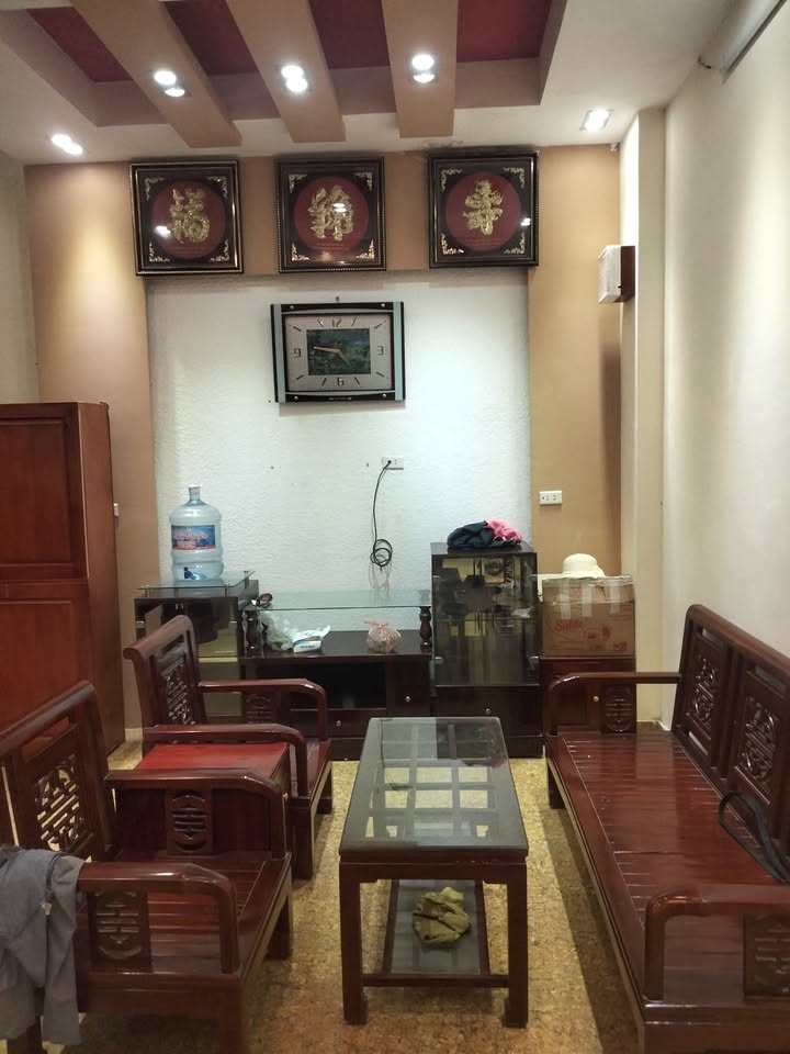 Nhà cho thuê tại ngõ 120 Hoàng Hoa Thám, Ba Đình - Thiết kế 5 tầng sang trọng, đầy đủ nội thất