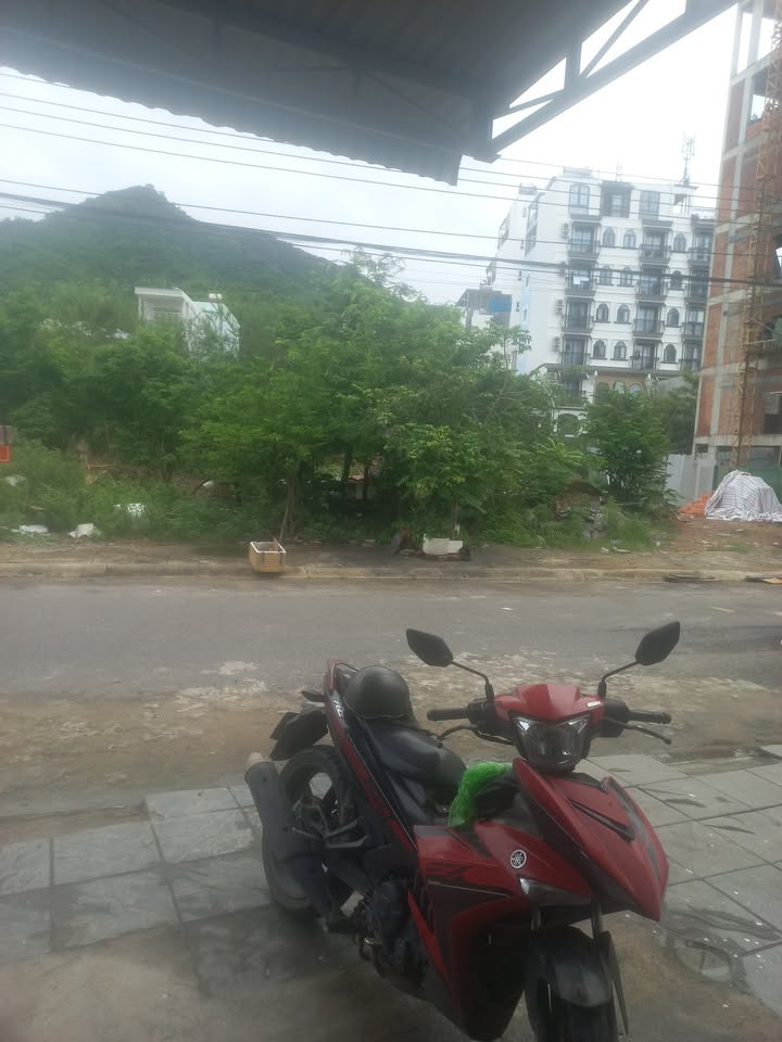 Nhà 1 lầu 4 phòng ngủ đường Bùi Huy Bích, Nha Trang 84m² - Cách biển chỉ vài trăm mét!