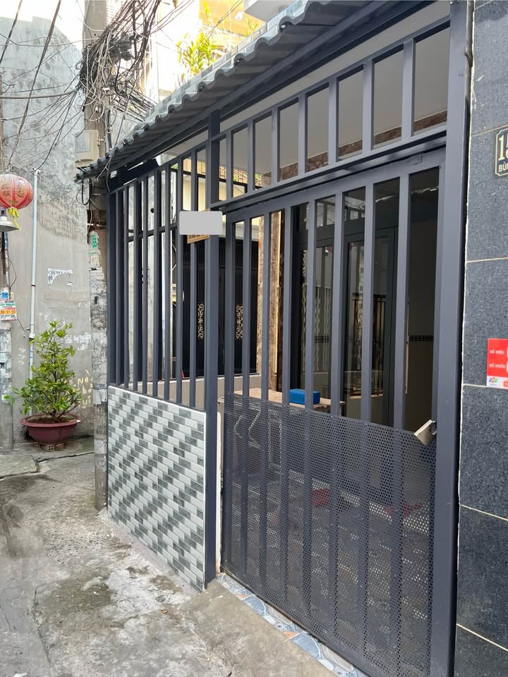 Bán nhà 2 mặt hẻm 158 Bùi Minh Trực, Quận 8, 36m² - Gần chợ, trường học!