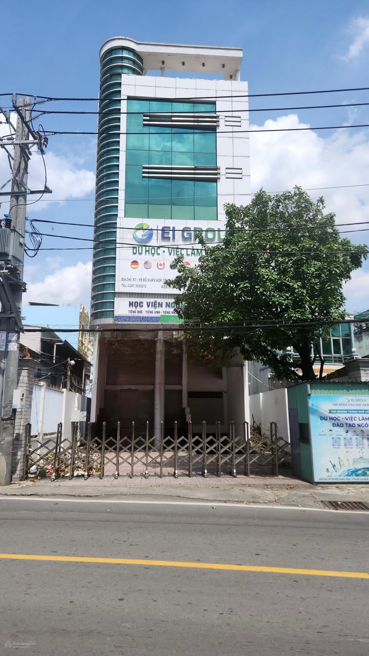 Tòa nhà văn phòng cho thuê đường Đỗ Xuân Hợp, Thủ Đức 1570m² - Không gian làm việc lý tưởng!