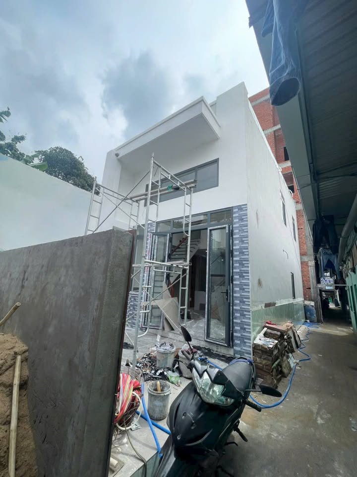 Nhà đổ lửng 2 phòng ngủ Bình Hòa 58m² giá 2 tỷ - Sát chợ đầu mối Thủ Đức!