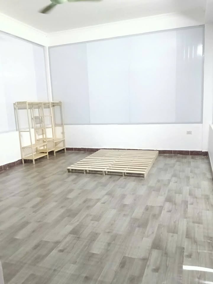Cho thuê phòng đẹp tại HPHomes, Quan Triều 35m² giá 1.8 triệu - Khu vực an ninh, không ngập nước!
