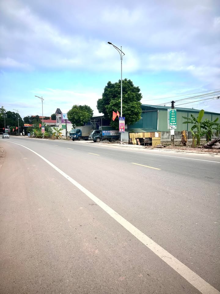 Đất mặt tiền TL295 Hợp Đức Tân Yên 50m² giá chỉ 2 tỷ - Cơ hội đầu tư tuyệt vời!