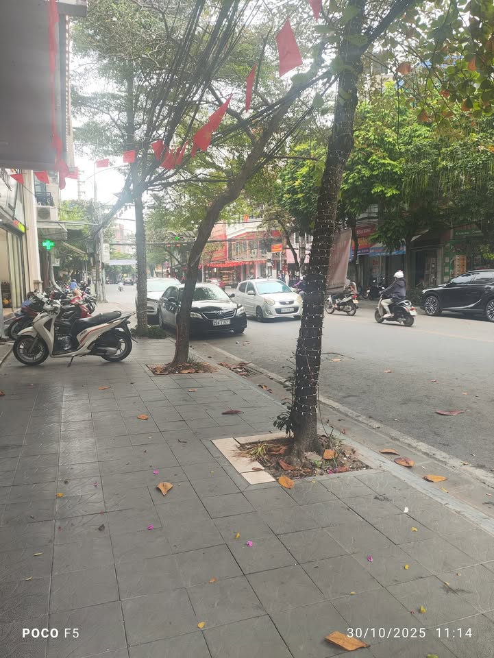 Nhà 3 tầng Mạc Thị Bưởi, Nam Định 54m² chỉ 2.1 tỷ - Chờ bạn về ở ngay!