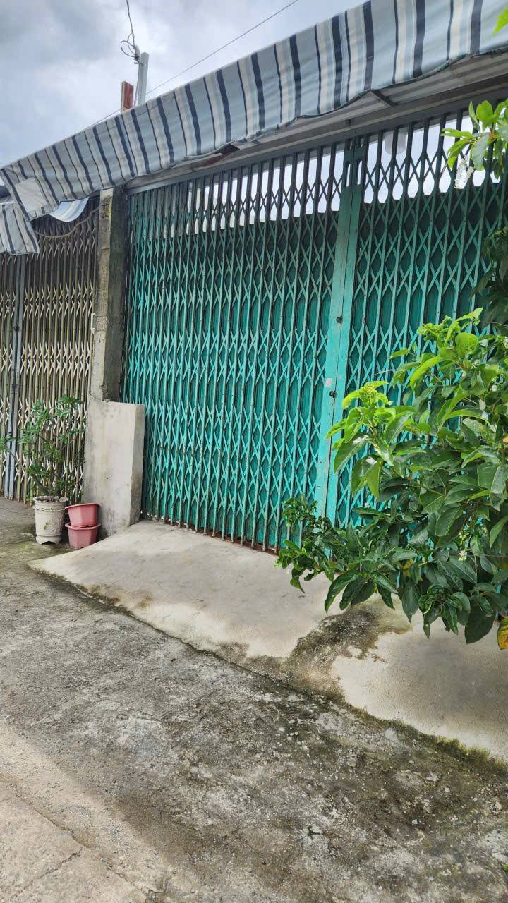 Nhà mặt tiền đường 6D Bình Chánh 110m² giá 1.7 tỷ - Vị trí đẹp cho kinh doanh!