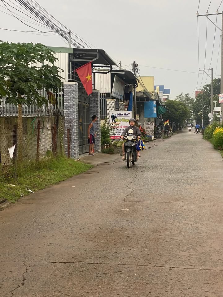 Dãy trọ 6 phòng góc 2 mặt tiền đường tại Bình Minh, Đồng Nai - Giá chỉ 2 tỷ!