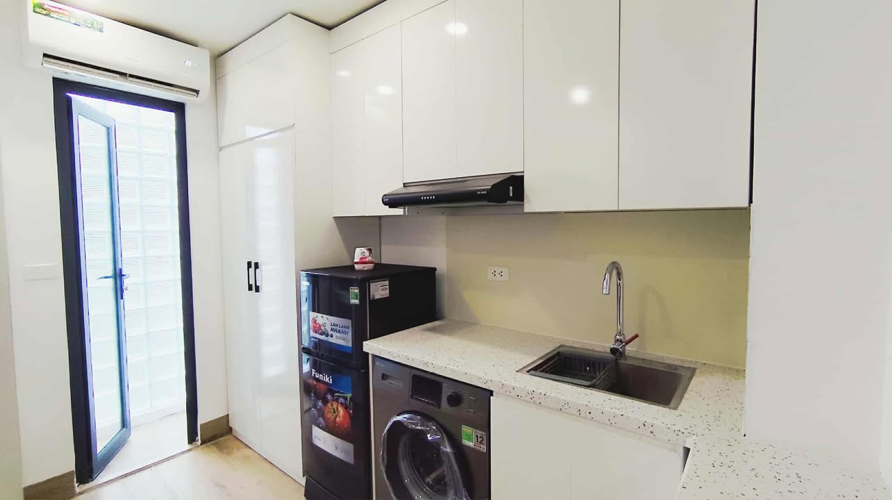 Nhà nhỏ cho thuê Ngõ 6 Vĩnh Phúc, Ba Đình - Giá chỉ 4 triệu/tháng, Full nội thất