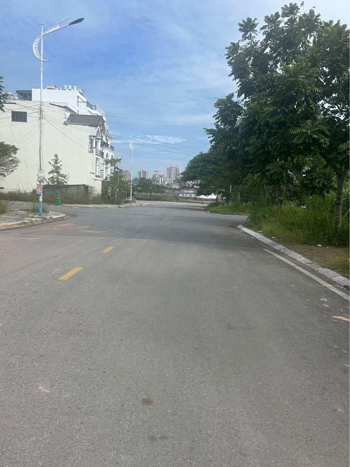 Đất nền Móng Cái 105m² giá 3 tỷ - Cơ hội đầu tư tuyệt vời!