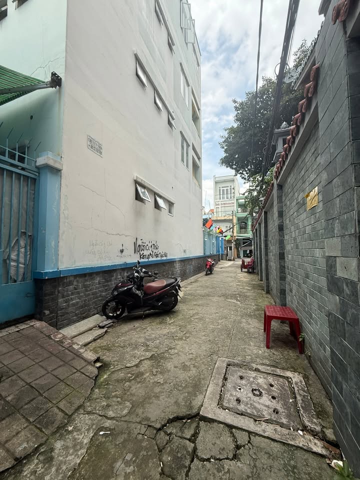 Nhà phố hẻm ô tô 86.6m² giá 12.5 tỷ - Sẵn sàng vào ở ngay tại Tân Bình!