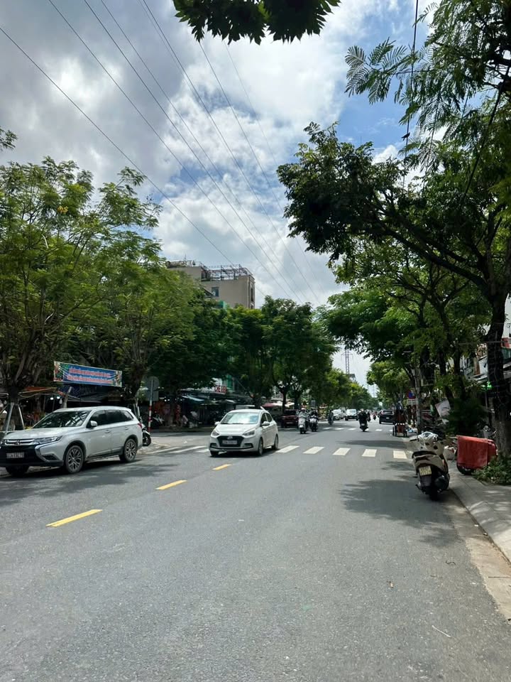 Nhà mặt tiền Lê Thanh Nghị, Đà Nẵng 100m² giá 18.3 tỷ - Đầu tư sinh lời ngay!