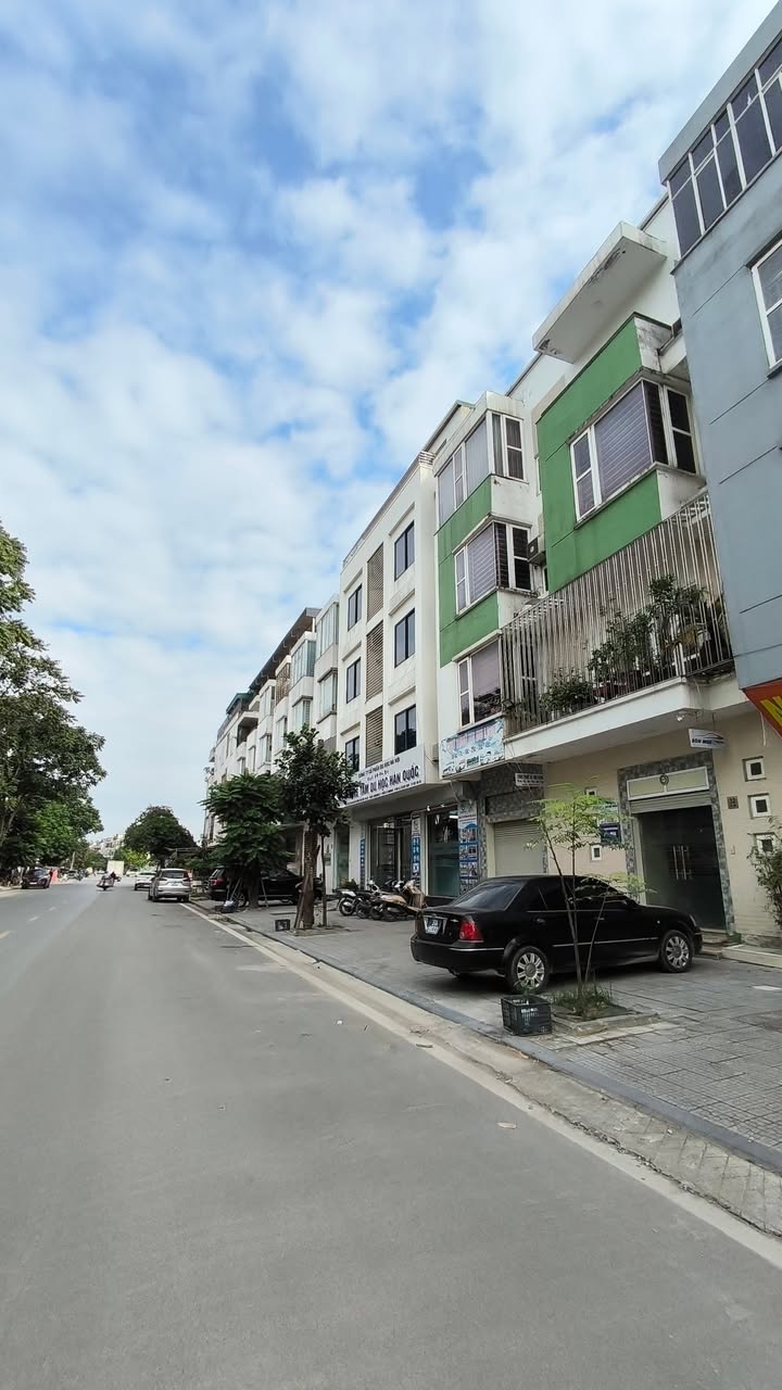 Shophouse KĐT Văn Phú Hà Đông 90m² - Vị trí đắc địa kinh doanh sầm uất