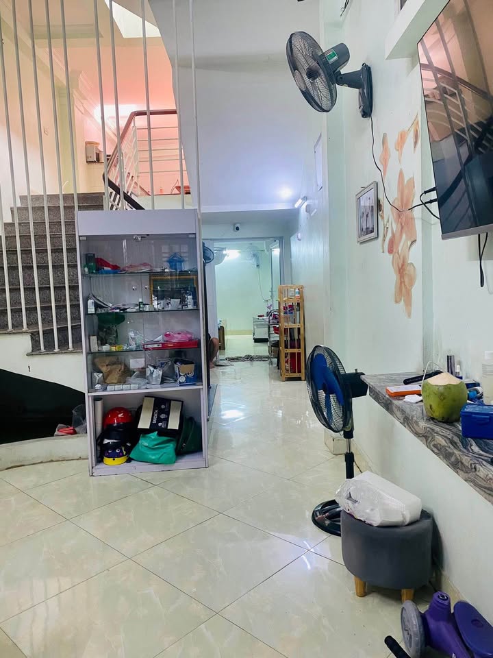 Bán nhà 2 tầng 1 tum tại đường Tăng Bạch Hổ, Phương Lâm - Giá chỉ 2 tỷ!