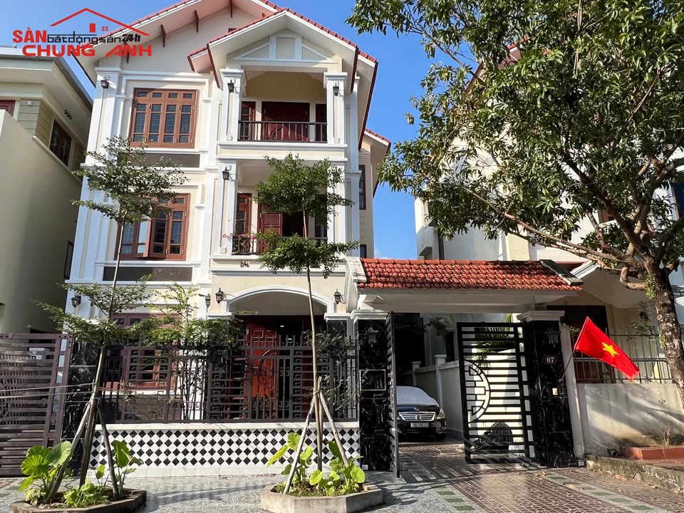 Biệt thự Đồi T5 Hạ Long 216m² giá 20.5 tỷ - Không gian sống đẳng cấp!