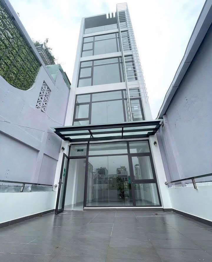 Nhà mặt tiền Đinh Tiên Hoàng, Quận 1 - 90m² giá 90 triệu/tháng - Thích hợp kinh doanh