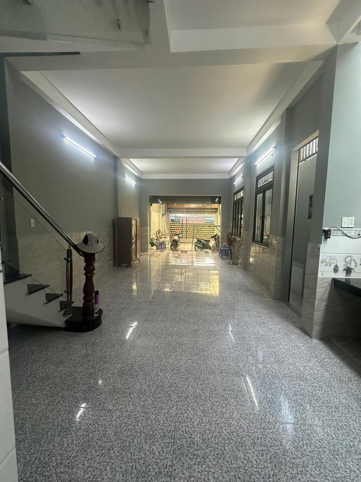 Nhà cho thuê tại đường Trường Thọ, Thủ Đức 100m² - Nhà mới, sạch đẹp, phù hợp kinh doanh